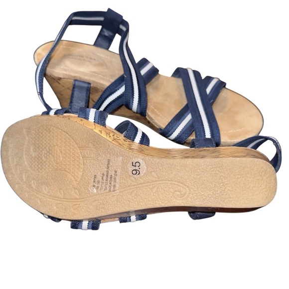 St John’s Bay Nautical Coastal Beachy Vacation Yacht Cork Wedge Sandals - Picture 6 of 11